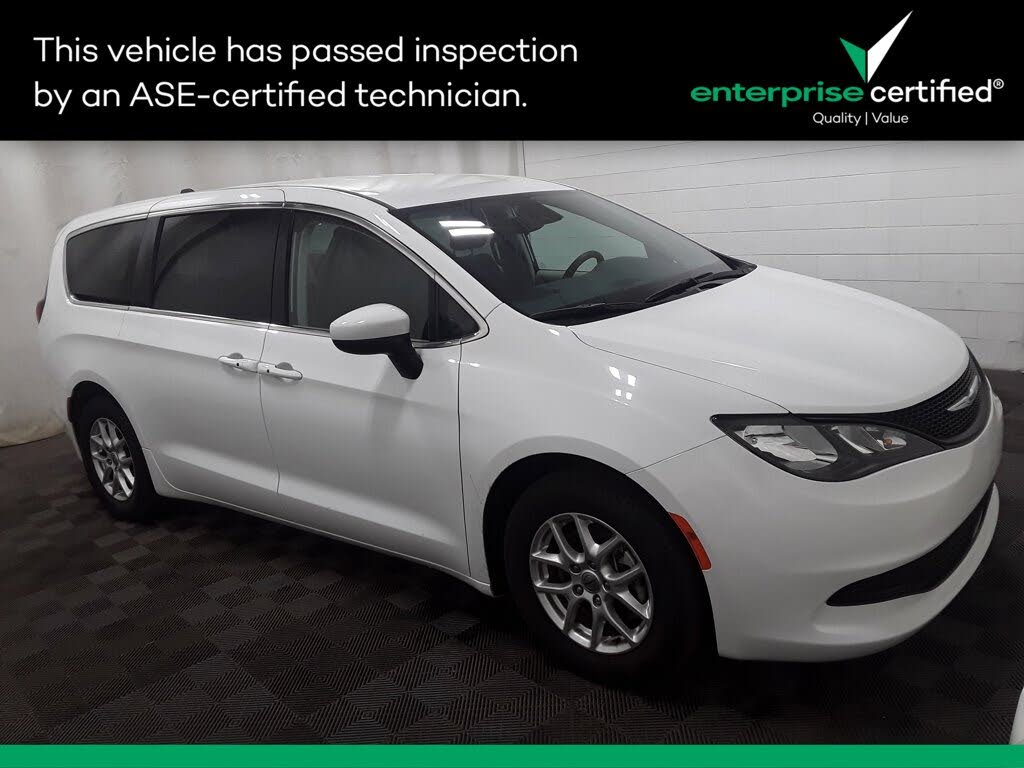 2023 Chrysler Voyager LX FWD
