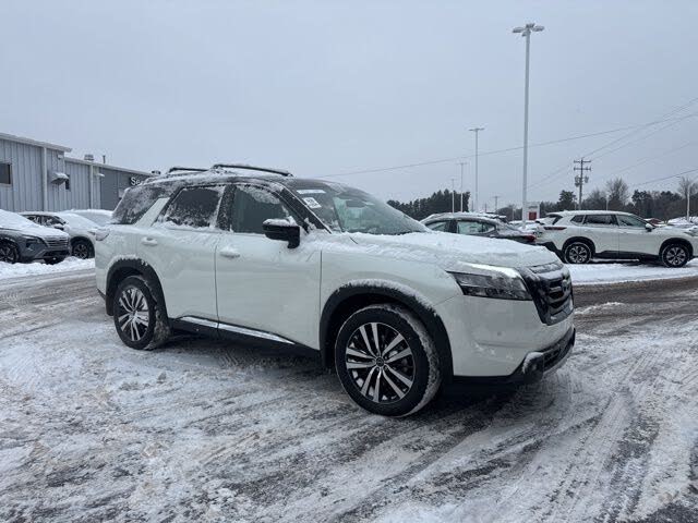 2024 Nissan Pathfinder Platinum 4WD