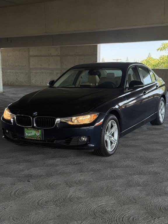 2012 BMW 3 Series 328i Sedan RWD