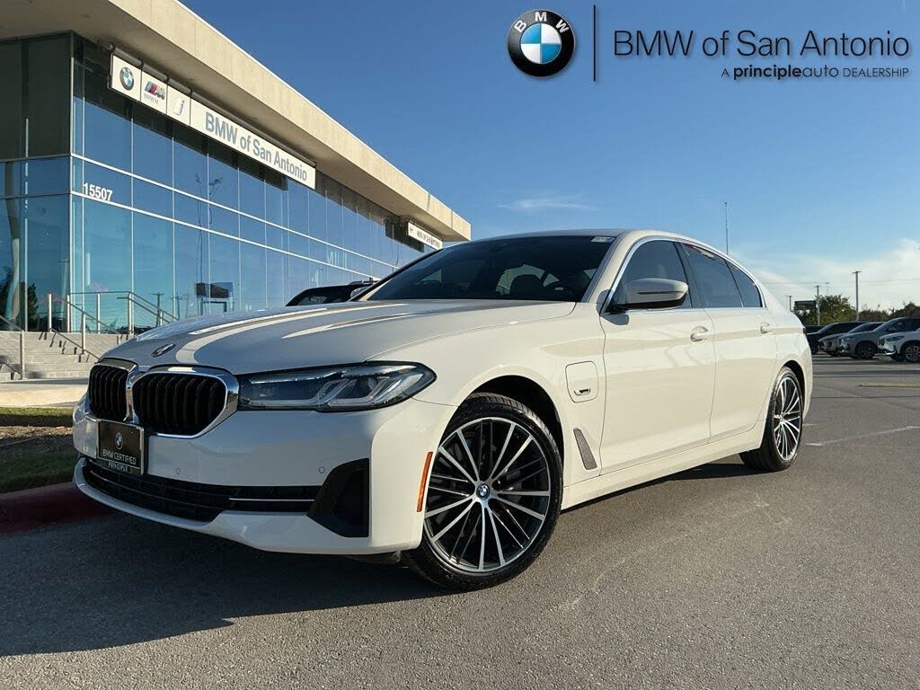 2023 BMW 5 Series 530e xDrive Hybrid Plug-in AWD