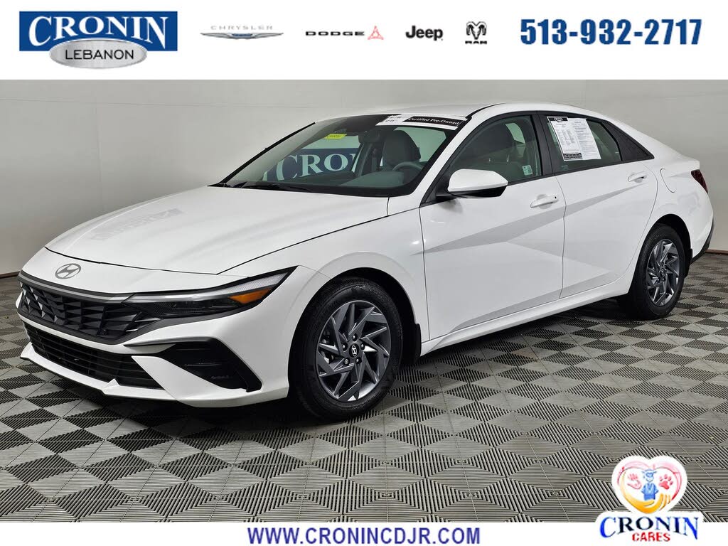2024 Hyundai Elantra SEL FWD