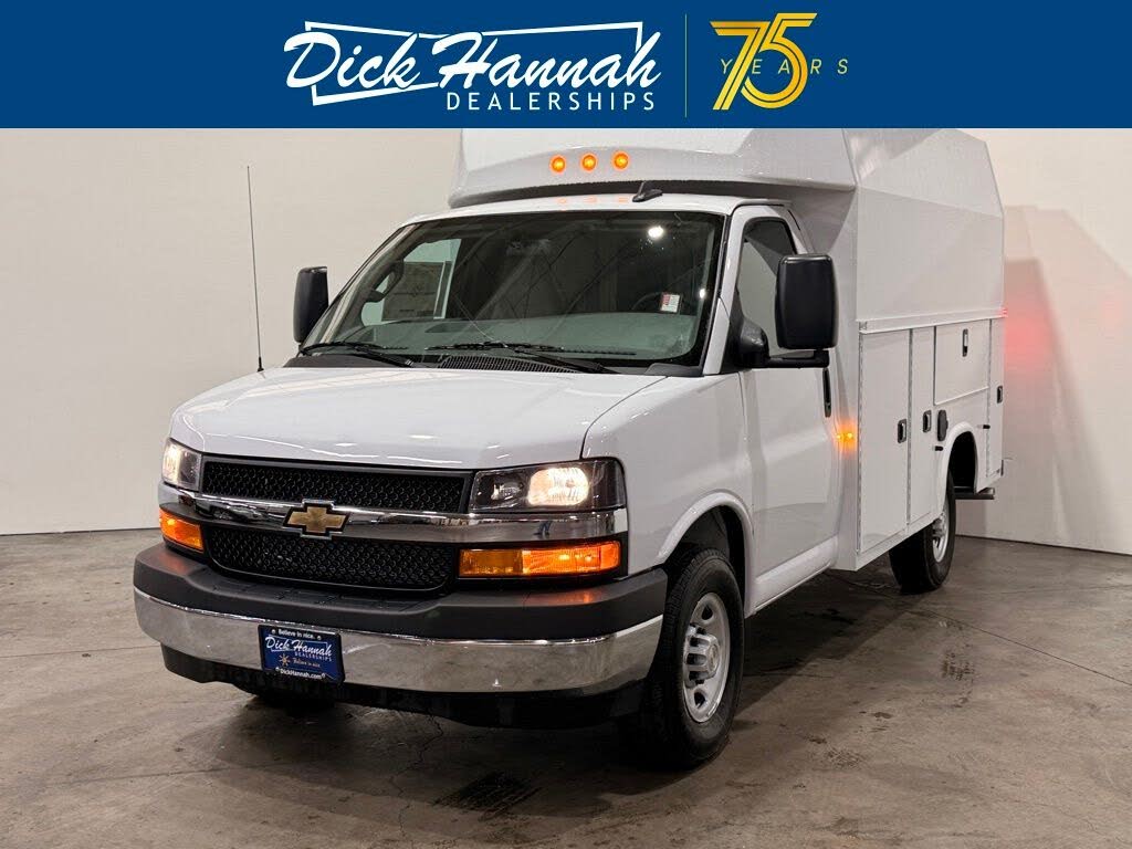 2025 Chevrolet Express Chassis 3500 Cutaway 139