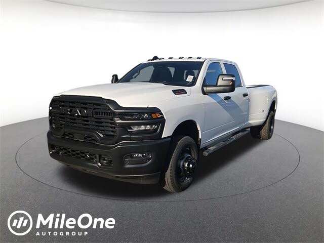 2026 RAM 3500 Tradesman Crew Cab LB DRW 4WD