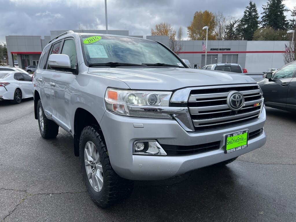 2016 Toyota Land Cruiser AWD