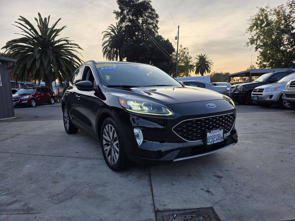 2020 Ford Escape Hybrid Titanium FWD