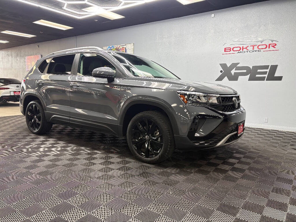 2022 Volkswagen Taos SE FWD