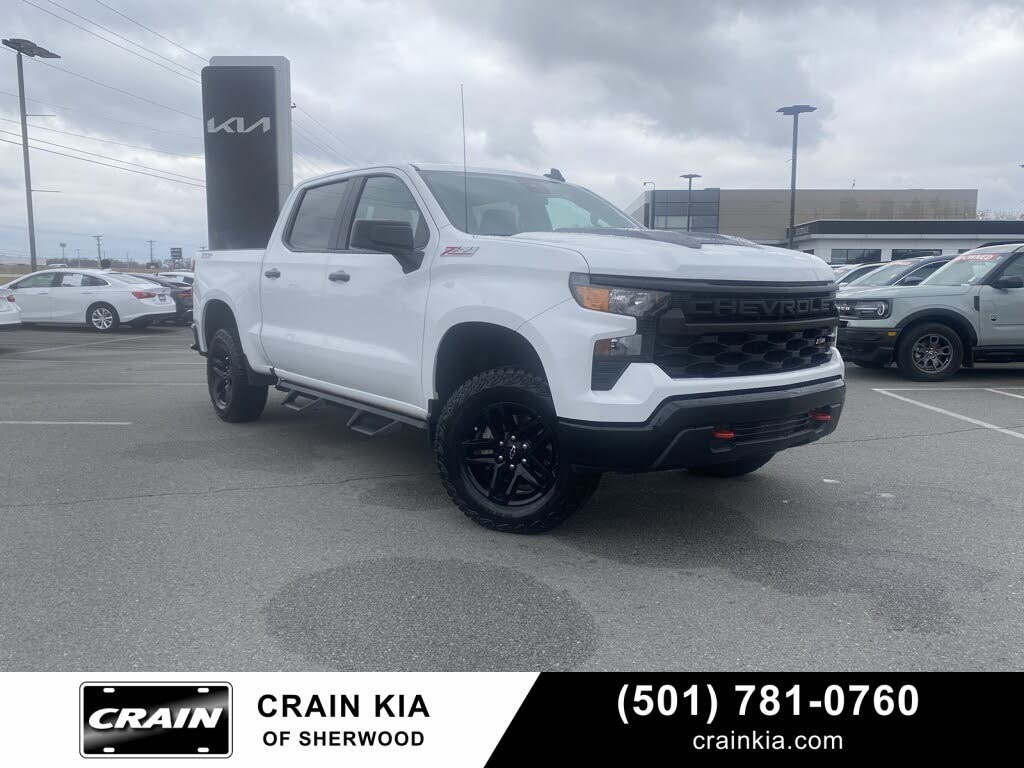 2024 Chevrolet Silverado 1500 Custom Trail Boss Crew Cab 4WD