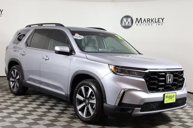 2025 Honda Pilot Touring AWD