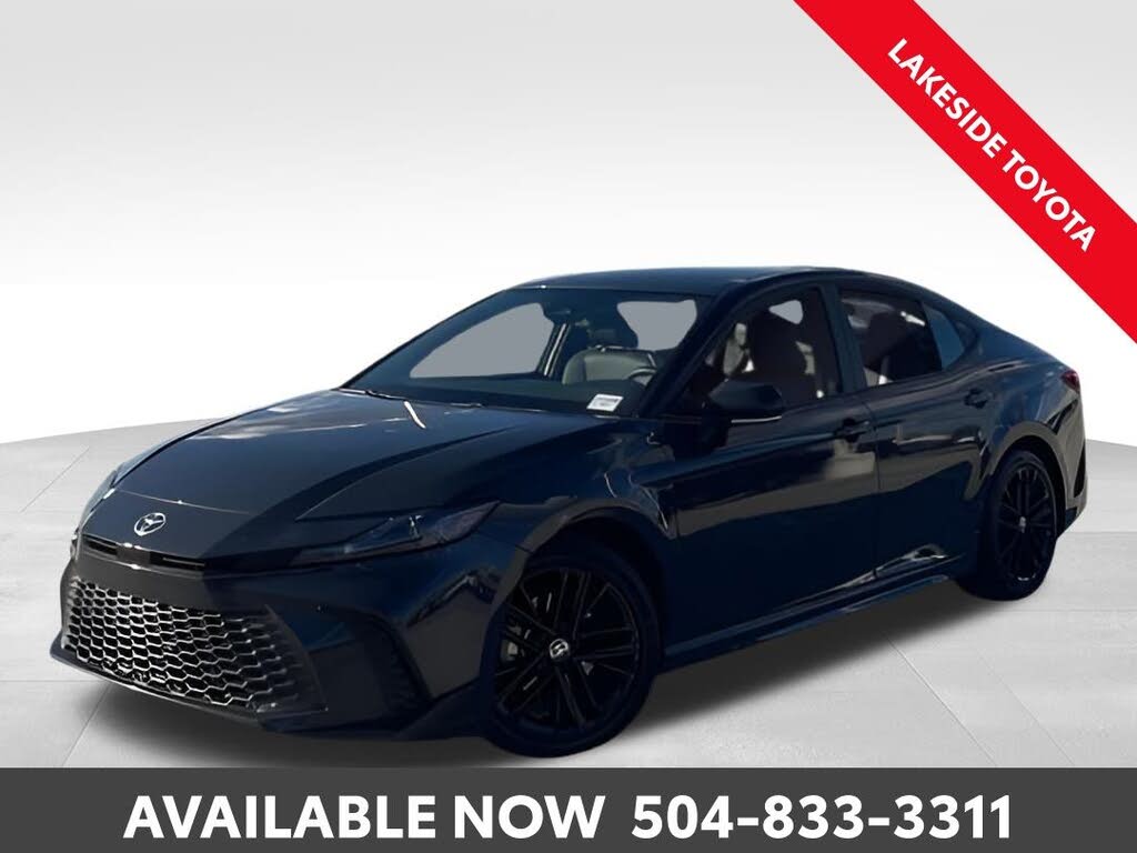 2025 Toyota Camry SE FWD