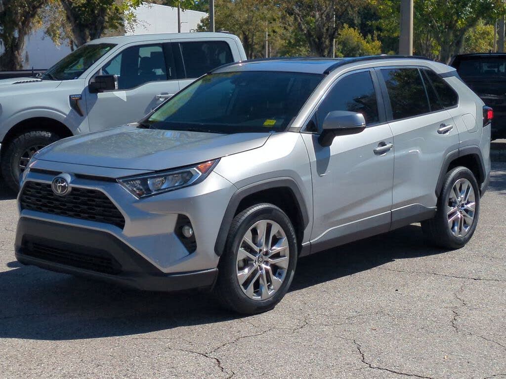 2021 Toyota RAV4 XLE Premium FWD