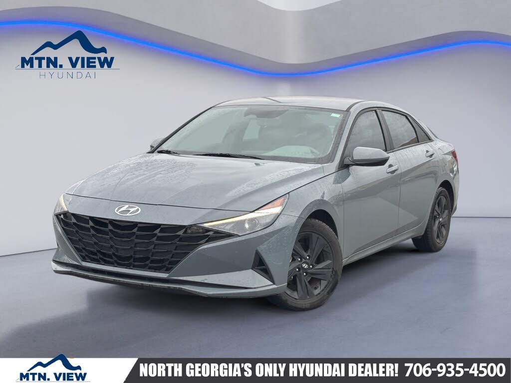 2022 Hyundai Elantra SEL FWD