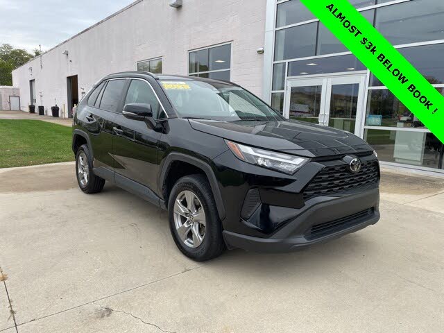 2023 Toyota RAV4 XLE FWD