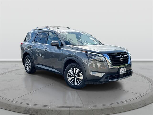 2024 Nissan Pathfinder SL FWD