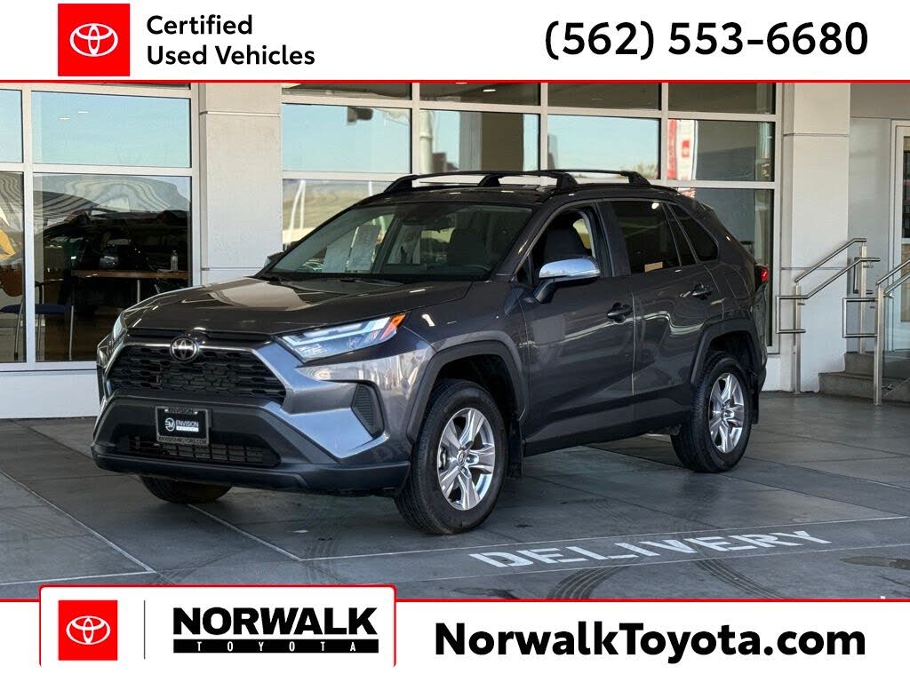 2024 Toyota RAV4 XLE FWD