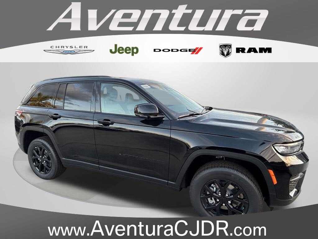 2025 Jeep Grand Cherokee Laredo RWD