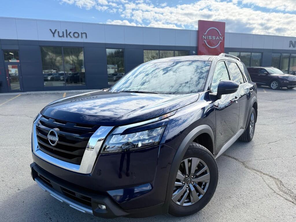 2025 Nissan Pathfinder SV 4WD