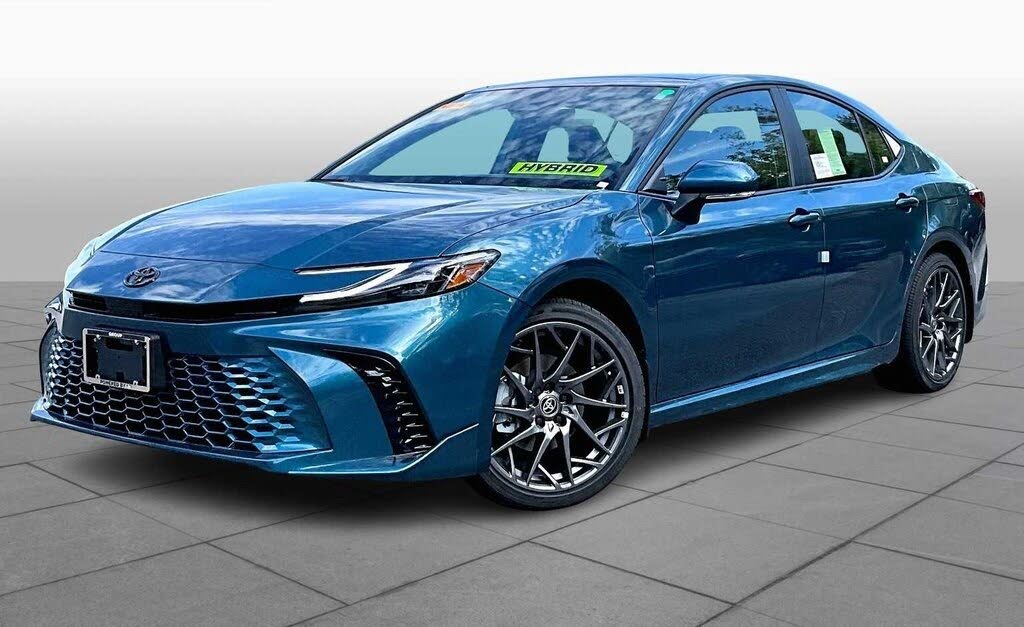 2025 Toyota Camry XSE FWD