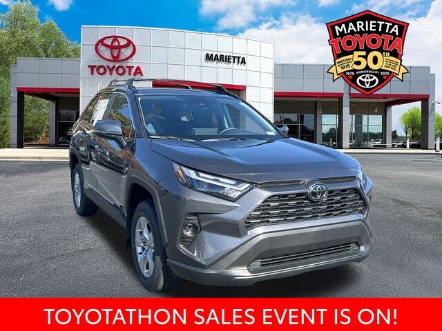 2025 Toyota RAV4 XLE FWD