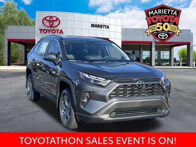 2025 Toyota RAV4 XLE FWD