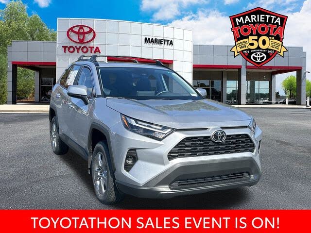 2025 Toyota RAV4 XLE FWD