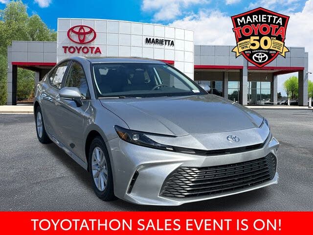 2026 Toyota Camry LE FWD