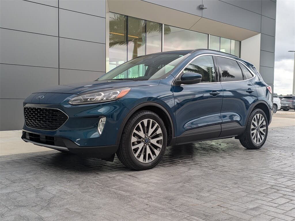 2020 Ford Escape Hybrid Titanium FWD