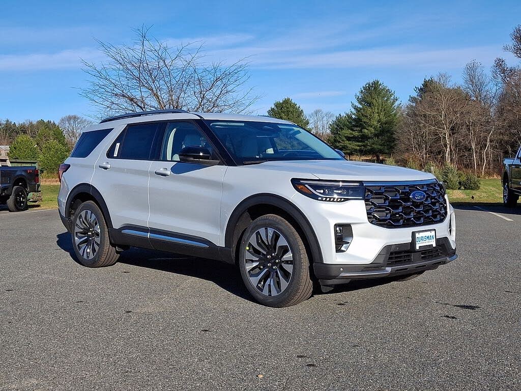 2026 Ford Explorer Platinum AWD
