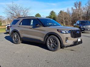 View vehicle photo 1