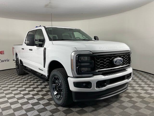 2026 Ford F-350 Super Duty XL Crew Cab 4WD