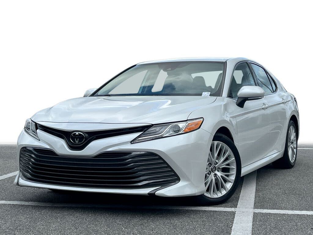 2019 Toyota Camry XLE FWD
