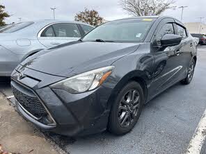 Toyota Yaris L Sedan FWD