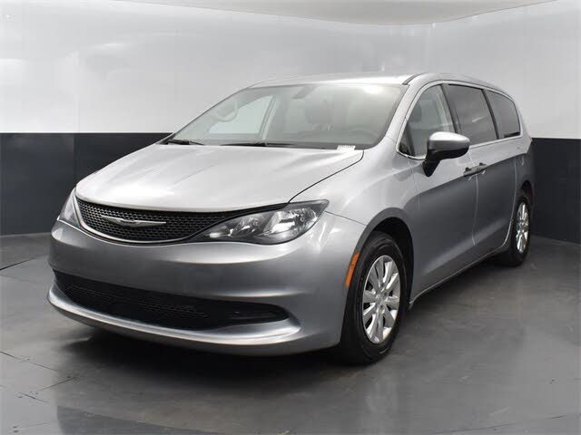2021 Chrysler Voyager L FWD