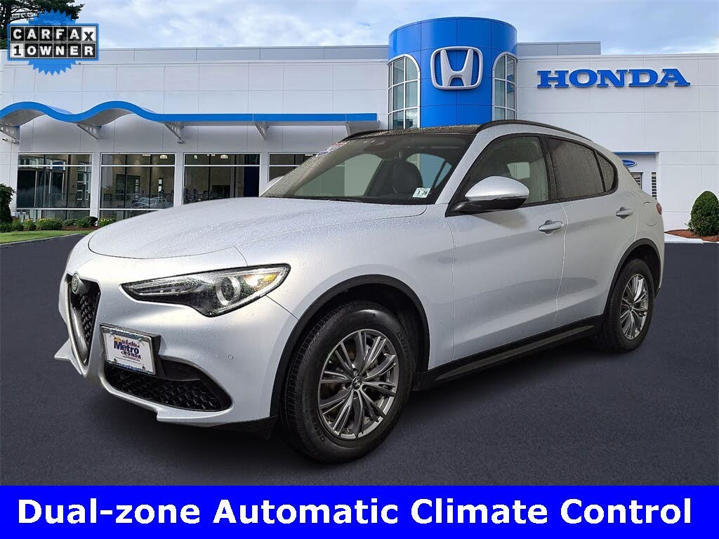 2023 Alfa Romeo Stelvio Sprint AWD