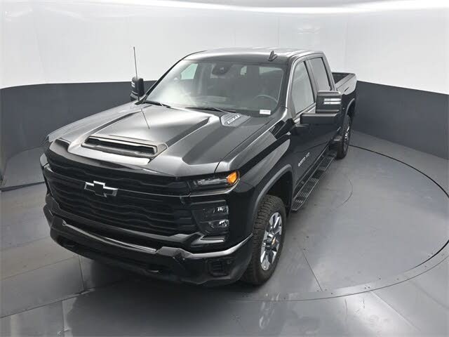 2024 Chevrolet Silverado 2500HD Custom Crew Cab 4WD