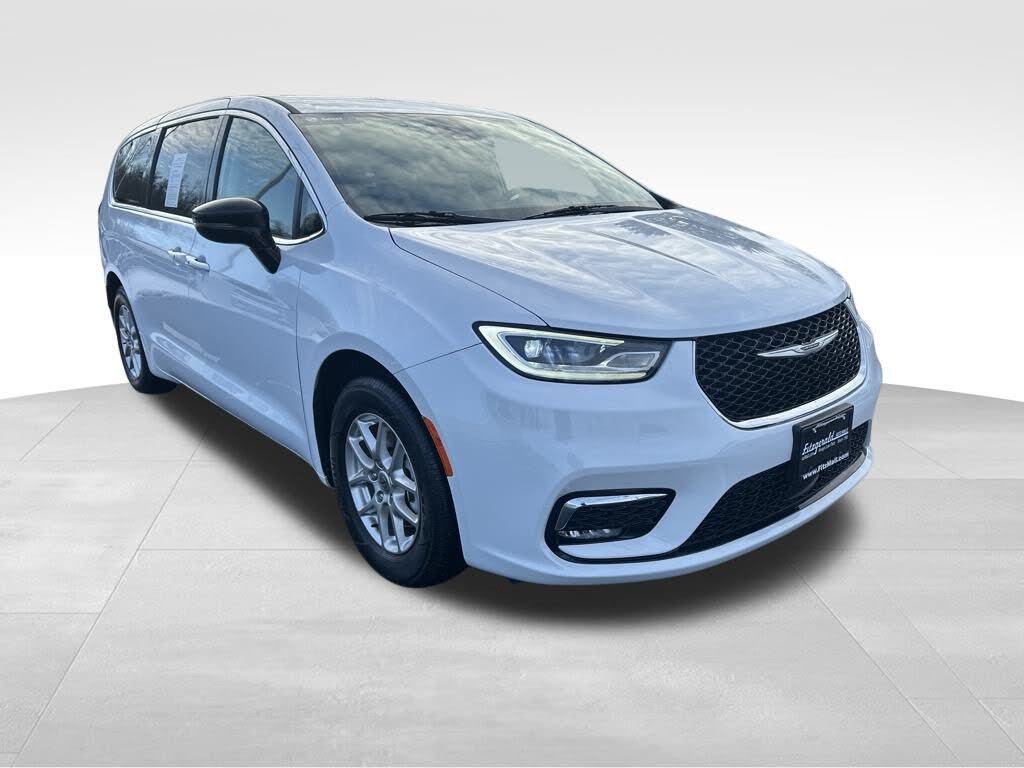 2024 Chrysler Pacifica Touring L FWD