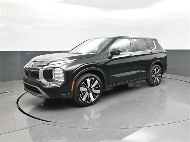 2025 Mitsubishi Outlander SE FWD