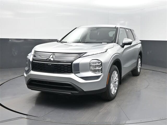 2025 Mitsubishi Outlander ES FWD