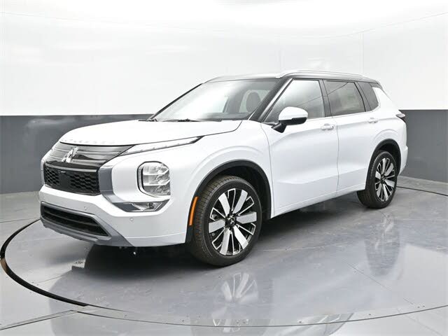 2025 Mitsubishi Outlander SEL FWD