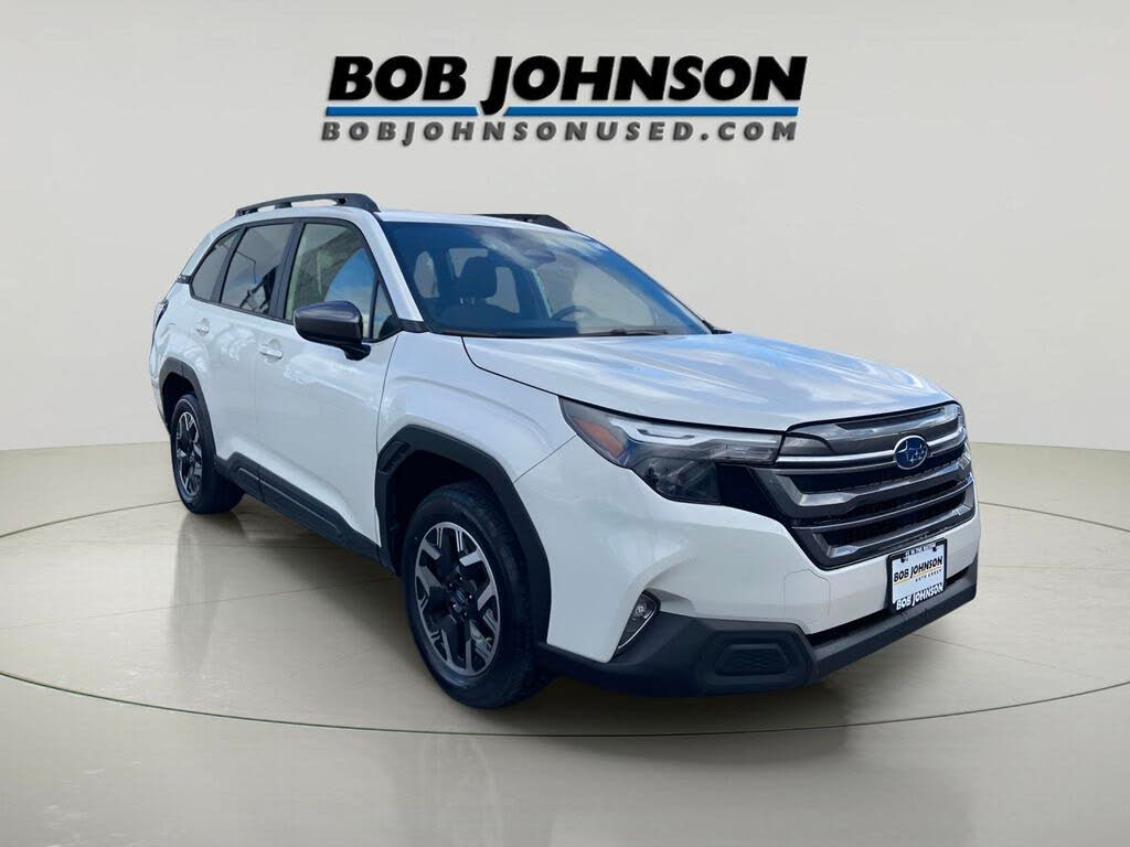 2025 Subaru Forester Premium Crossover AWD