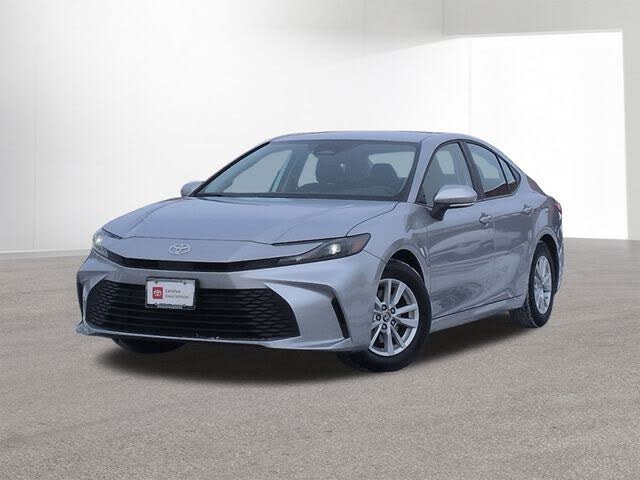 2025 Toyota Camry LE FWD