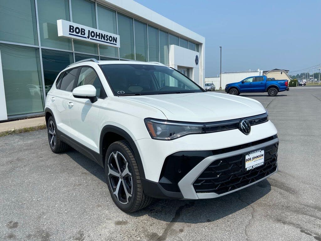 2025 Volkswagen Taos SEL 4Motion