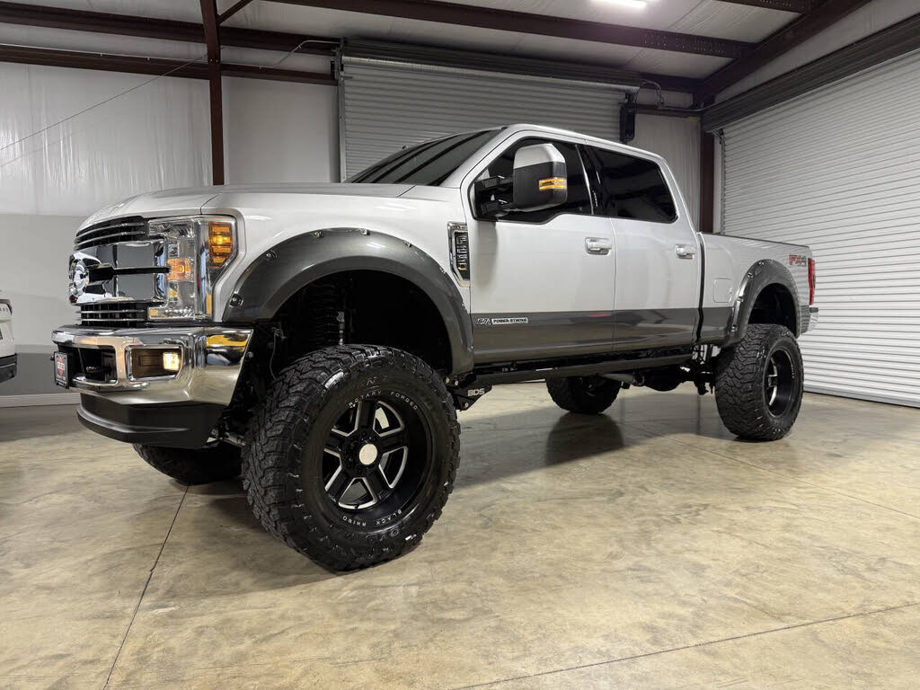 2019 Ford F-250 Super Duty Lariat Crew Cab 4WD