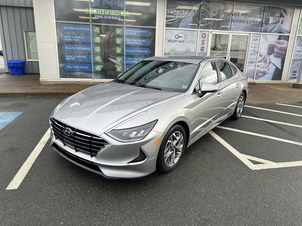Hyundai Sonata Preferred FWD 2022