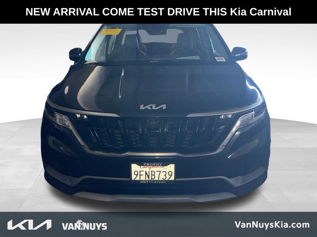2023 Kia Carnival LX FWD