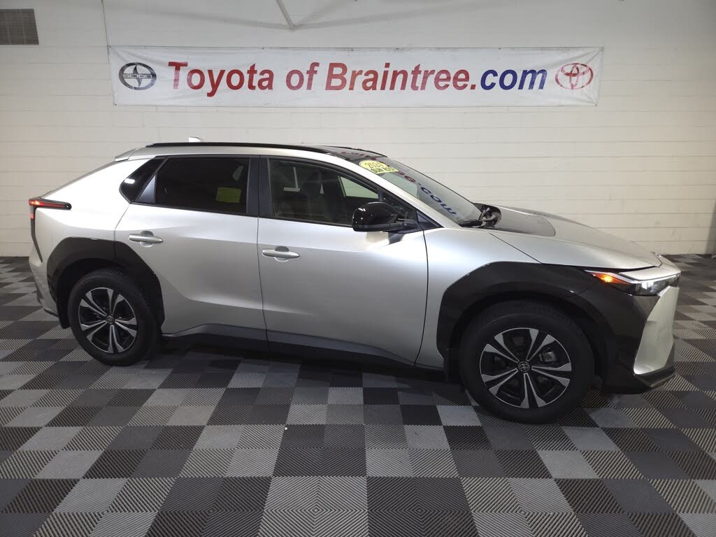 2024 Toyota bZ4X XLE AWD
