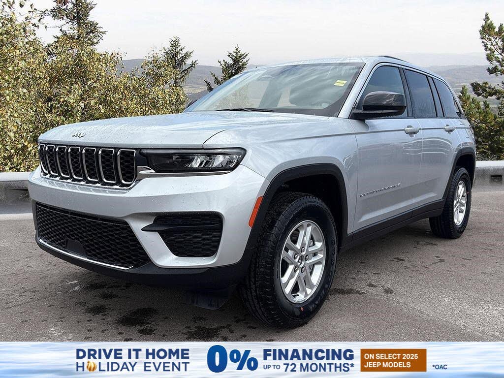 2025 Jeep Grand Cherokee Laredo 4WD