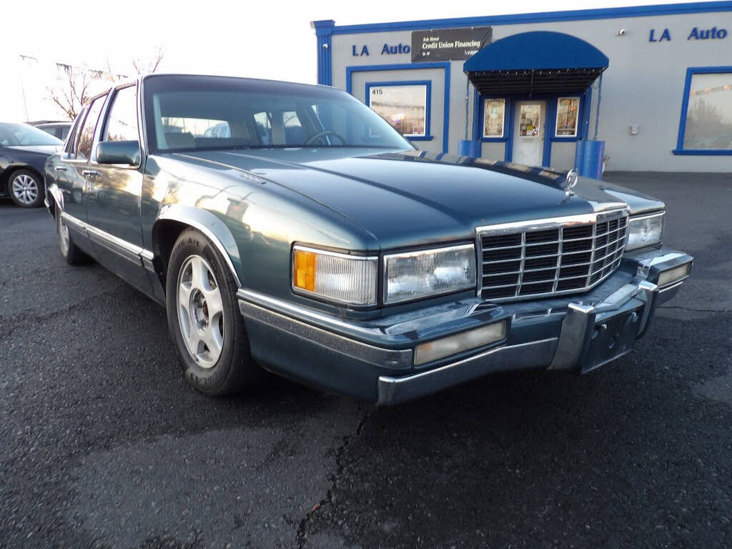 1993 Cadillac DeVille Sedan FWD