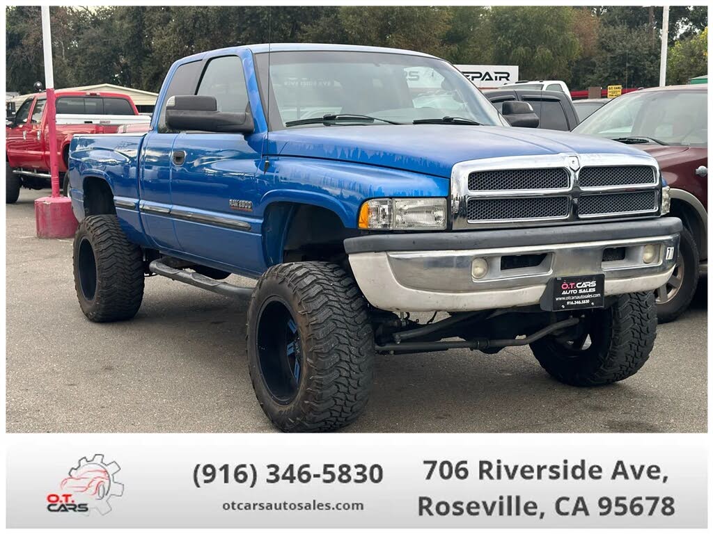 1999 Dodge RAM 2500 ST Club Cab 4WD