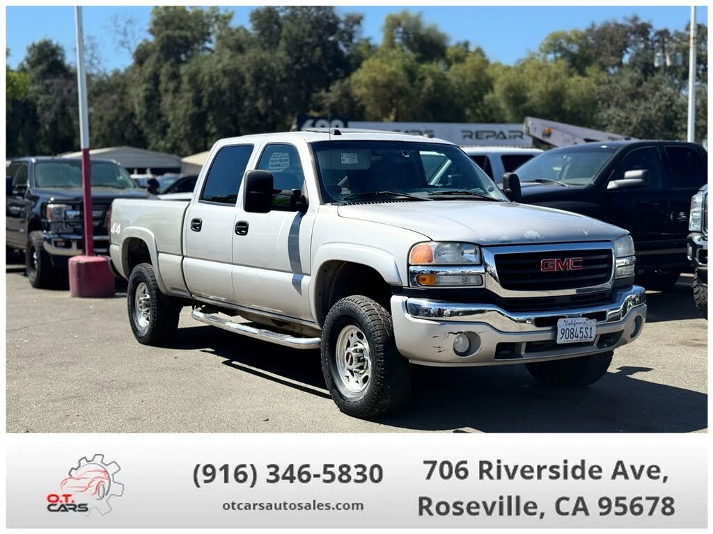 2005 GMC Sierra 2500HD 4 Dr SLT 4WD Crew Cab SB HD