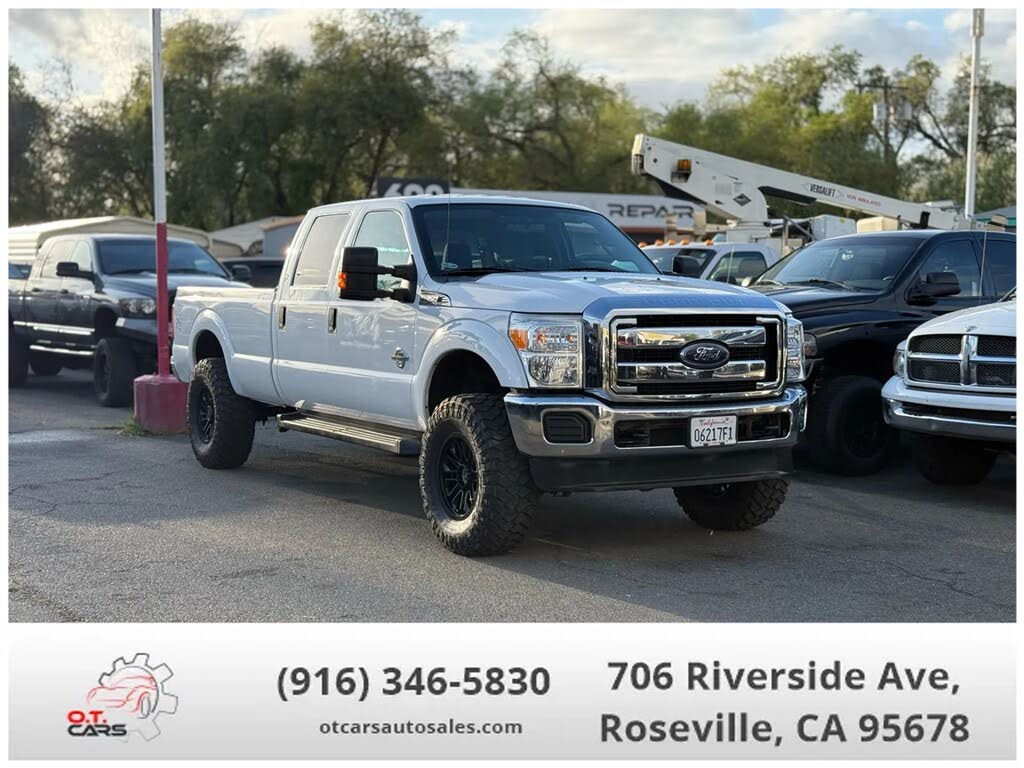 2012 Ford F-350 Super Duty Lariat Crew Cab 4WD